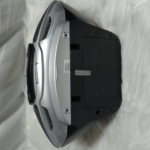 RCA Portable & Electric Boombox CD Cassette AM/FM Player Works Vintage - Picture 12 of 12